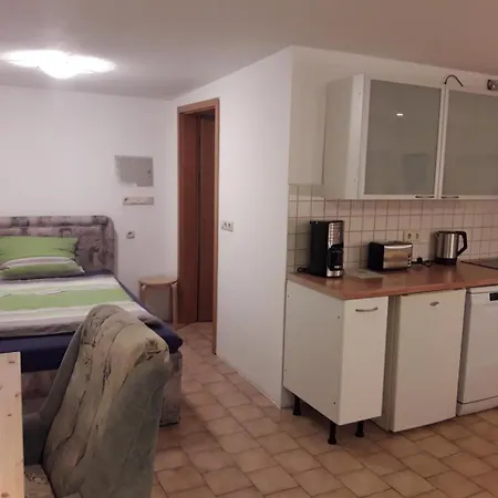 Apartment Kleine Am Stadtrand Von